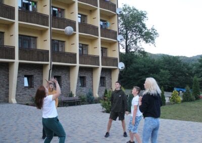 Відпочинок в Карпатах Літом